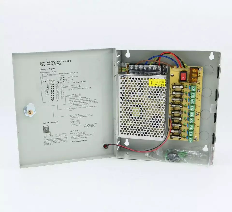 BLOC ALIMENTATION 12V 10A BOX FUSIBLE